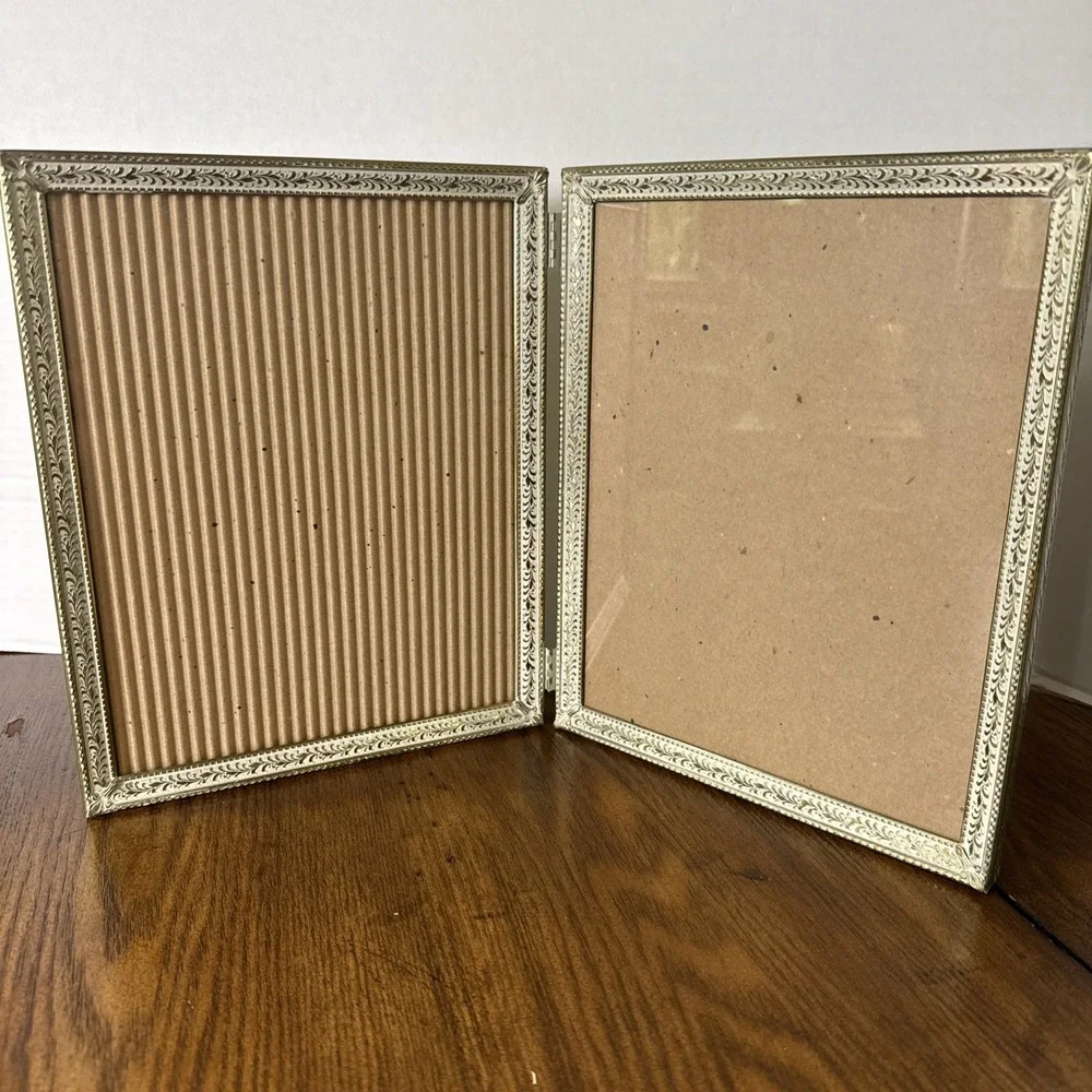 VTG Ornate Bi-fold Brass Double Hinged 8x10